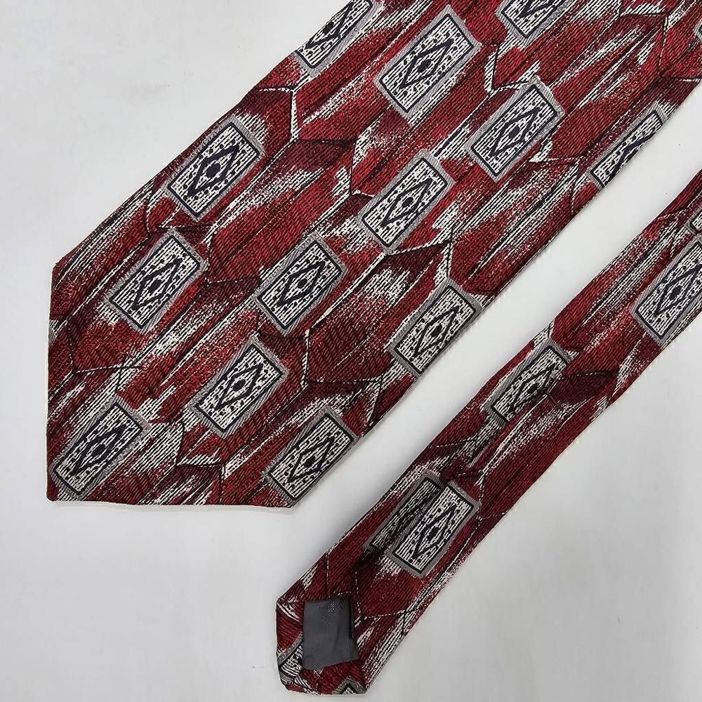 ROBERT TALBOTT BEST OF CLASS SILK TIE RED BLACK ABSTRACT TEXTURED SATIN 4" X 58"